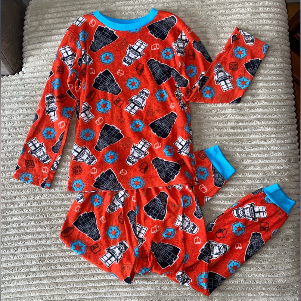 🔥 LEGO Star Wars Pajama Set (Size 6/7) - Flame Resistant 🚀🖤